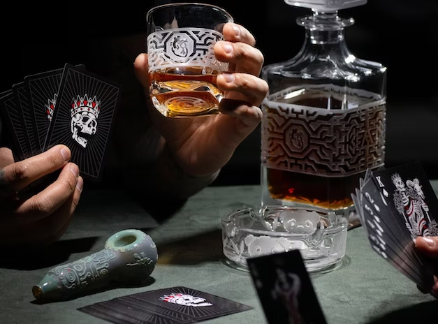 The-Ultimate-Guide-To-Picking-The-Best-Glass-Accessories-From-JP-Smoke-Shop